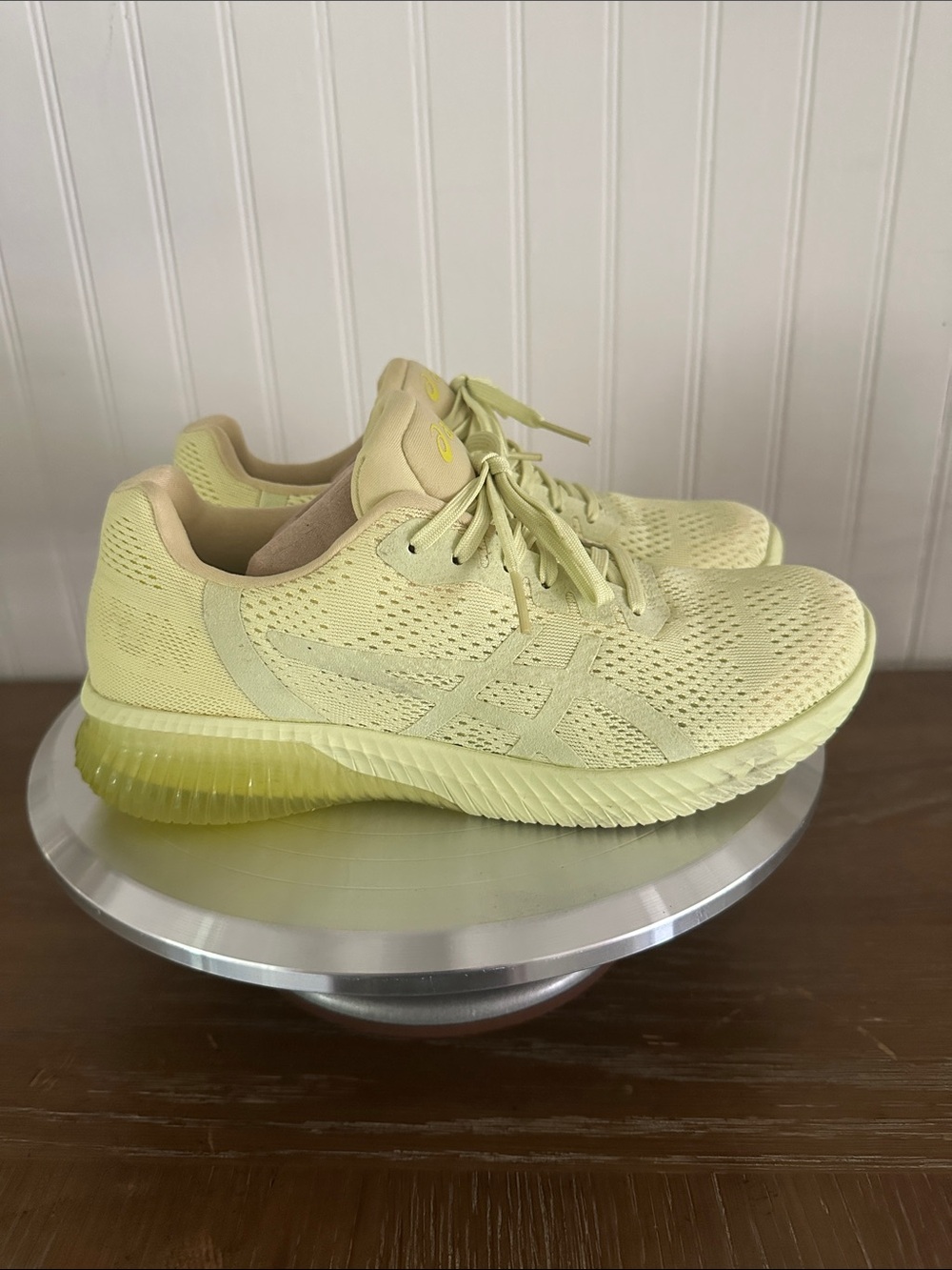 Asics Lime Yellow Athletic Running Shoes sz 8